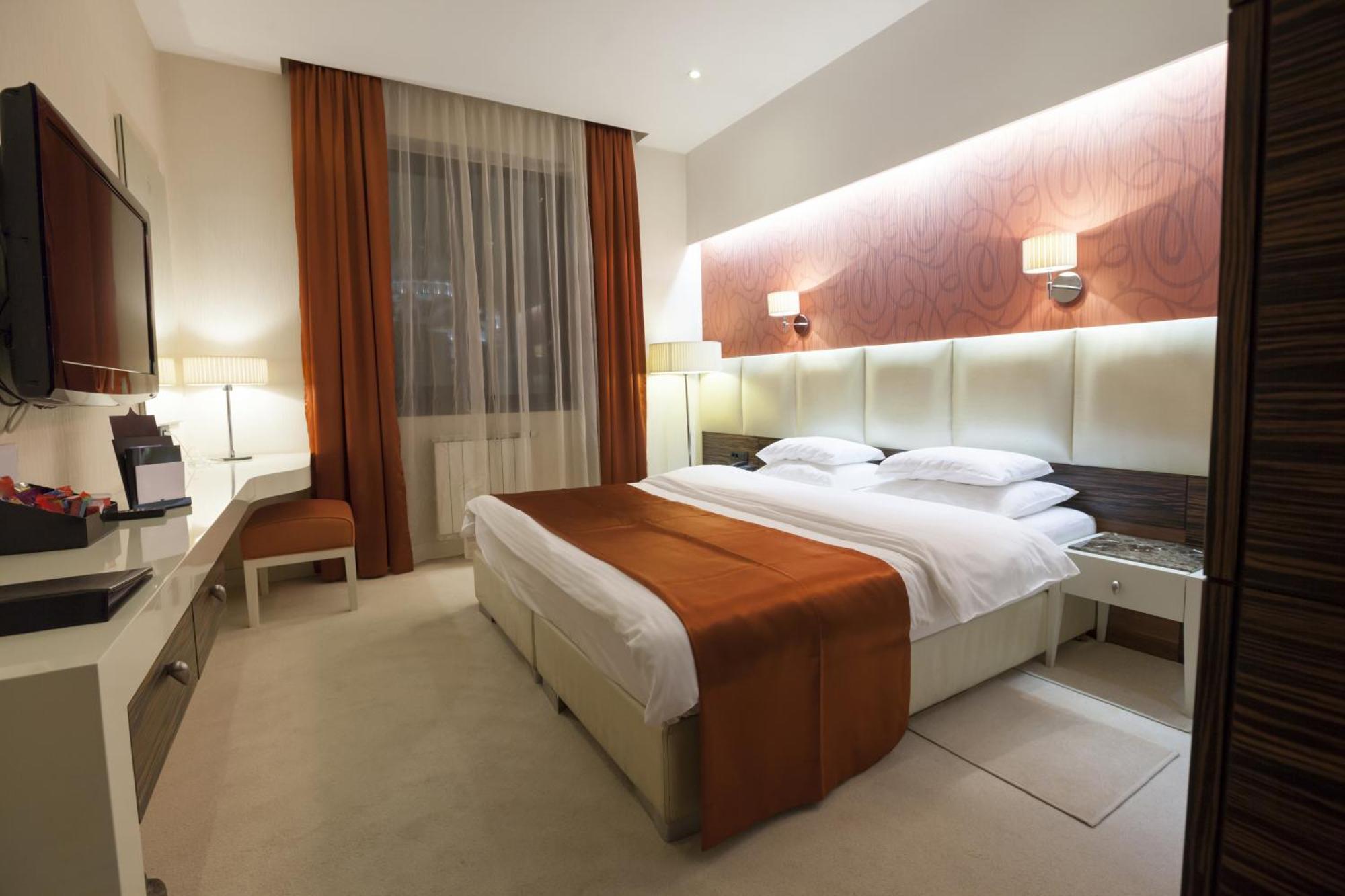 Airport Delhi Aerocity Inn Plaza Nueva Delhi Exterior foto